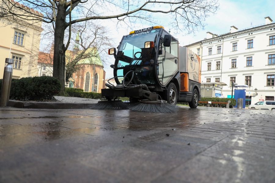 Kraków dba, by&nbsp;na&nbsp;wiosnę mieszkańcy mogli się cieszyć estetycznym otoczeniem